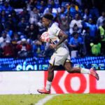 La victoria pumaria: ¡Pumas se cuela en la oportunidad de jugar el play-off tras vencer a Cruz Azul con autoridad!