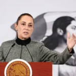 Veracruz en llamas: la detención de un periodista acusado de terrorismo deja a Sheinbaum preguntándose por el destino del profesional.