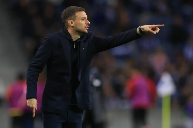 "El Golazo del Futuro: Botafogo Confirma al Táctico Martín Anselmi como Nuevo Director Técnico, Unificando la Fuerza en el Campo de Juego"