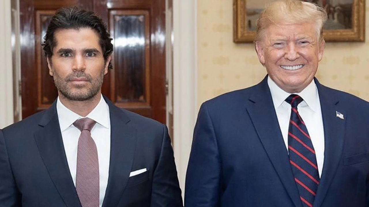 La estrella del cine y el líder internacional se reúnen en la noche más mágica del año: Eduardo Verástegui, miembro de honor de la recepción navideña en la Casa Blanca.