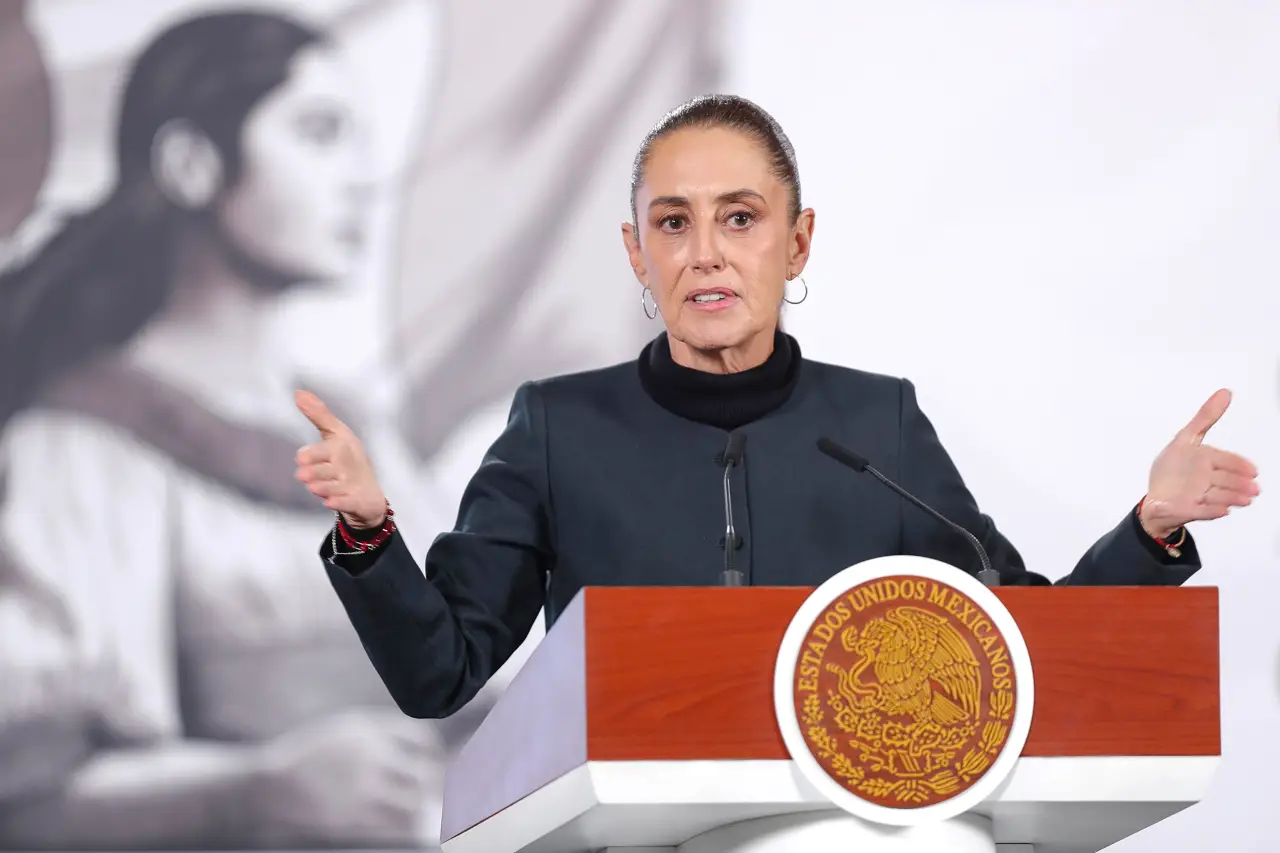 La diplomacia en peligro: Sheinbaum busca equilibrio en conflicto entre Trump y Carney, mientras México apuesta por un acuerdo comercial histórico.