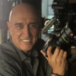 "El Renacimiento de un Sonriente: Pedro Torres Castilla, Un Maestro de la Cultura, Recibe El Máximo Galardón Por Su Trayecto Artístico Y Humano"