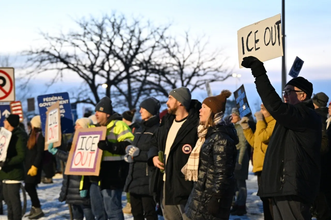 "Minneapolis en llamas: la justicia reclama venganza después de la brutalidad del ICE"