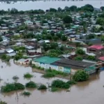 Desastre en la región africana: La lluvia torrencial deja un saldo de tragedia con más de 100 vidas perdidas y comunidades aisladas.