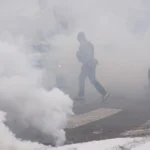 "Revelaciones en la frontera: Agencias de EE.UU. efectúan inspecciones sin autorización, desencadenando un debate sobre la privacidad y los derechos humanos"